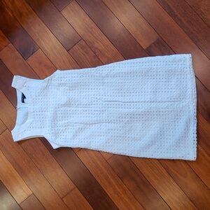 Banana Republic White Eyelete Modest Neckline Sleeveless Sheath dress.   Size 0
